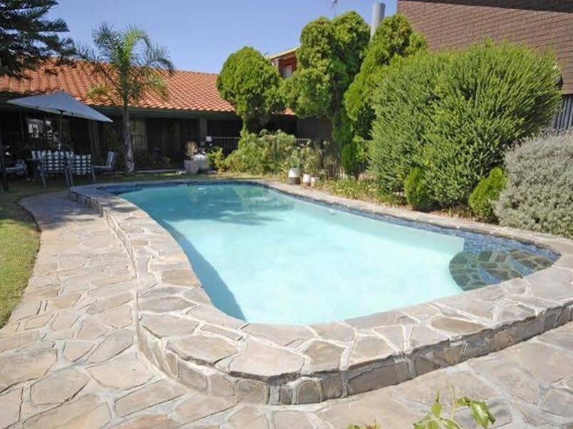 Pavlos Motel Ingle Farm Ngoại thất bức ảnh